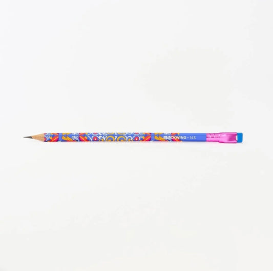 Single patterned colored pencil with blue barrel and pink grip, with wooden tip