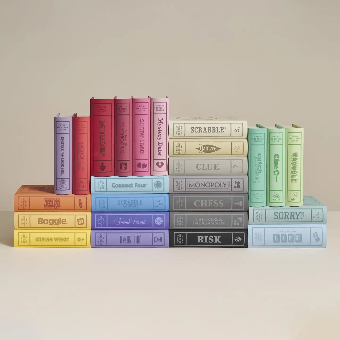 Clue Junior Vintage Book Shelf Edition