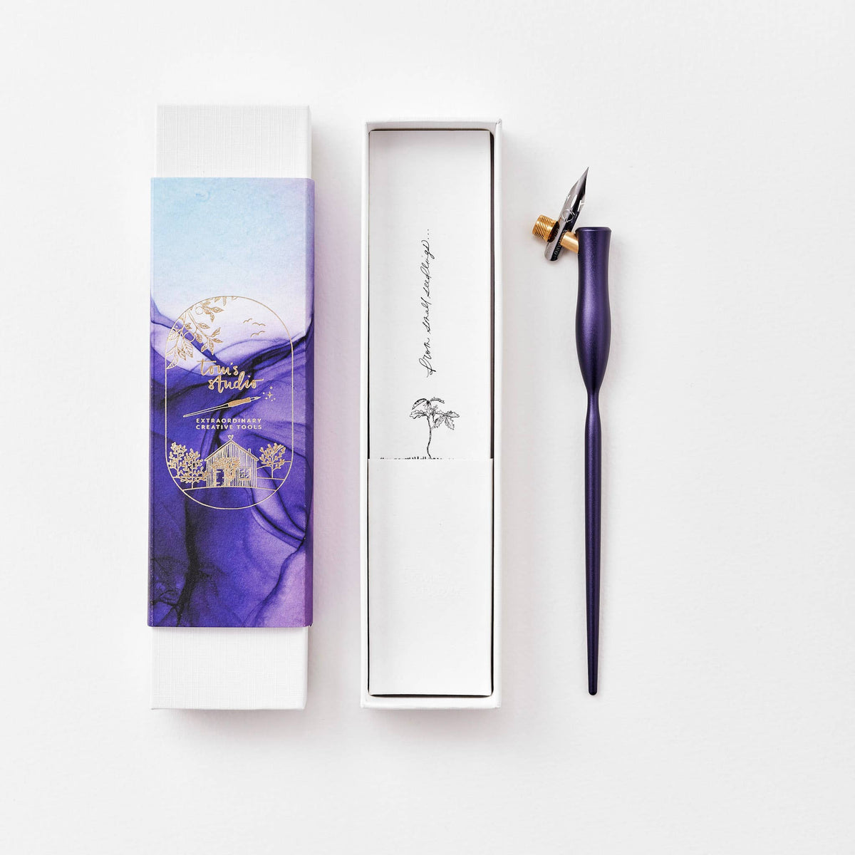 Ivy flourish calligraphy pen with angled nib and gold accent ring