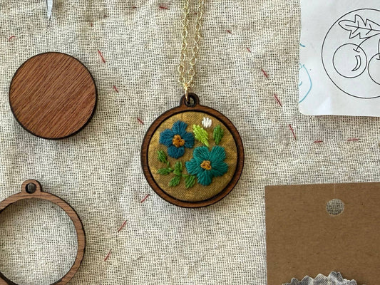 Flowers Embroidery Necklace Kit