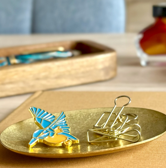 Esterbrook x BUNGUBOX Kingfisher Edition Lapel Pin