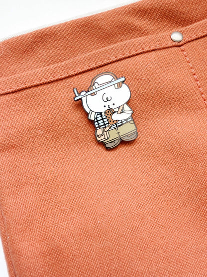 Kuboandlucy x Idiot Sandwich | Music on the Train Enamel Pin