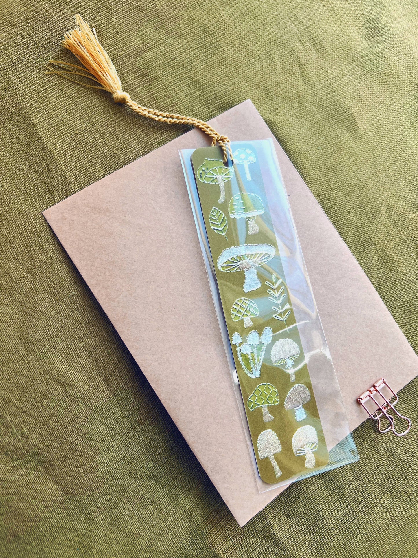 Wildlife Embroidery Tassel Bookmark